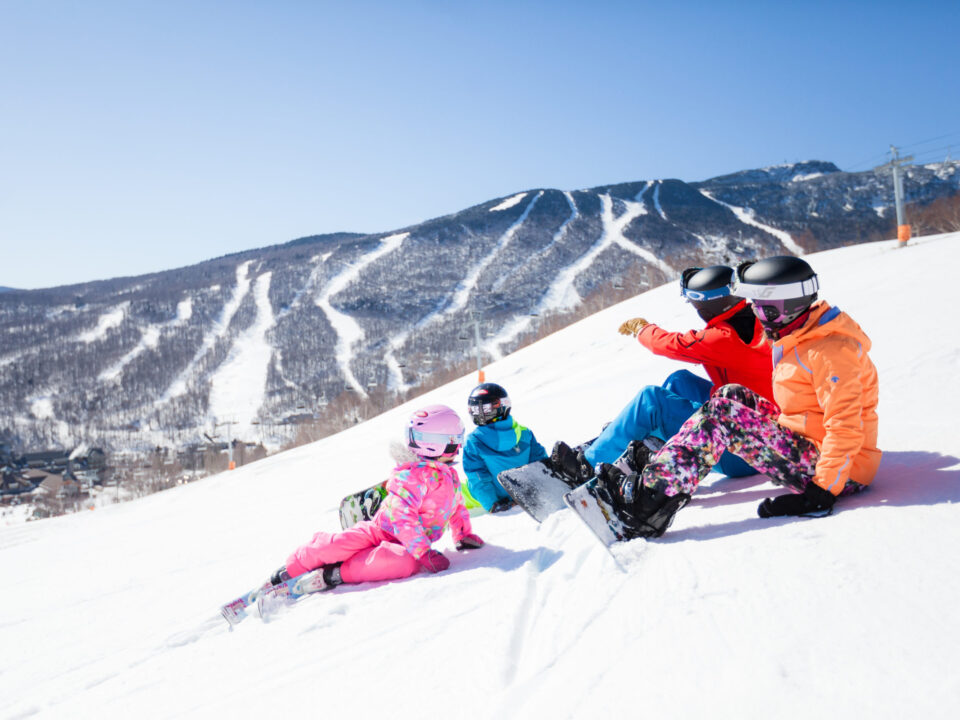 Family skiing at Stowe Mountain Resort