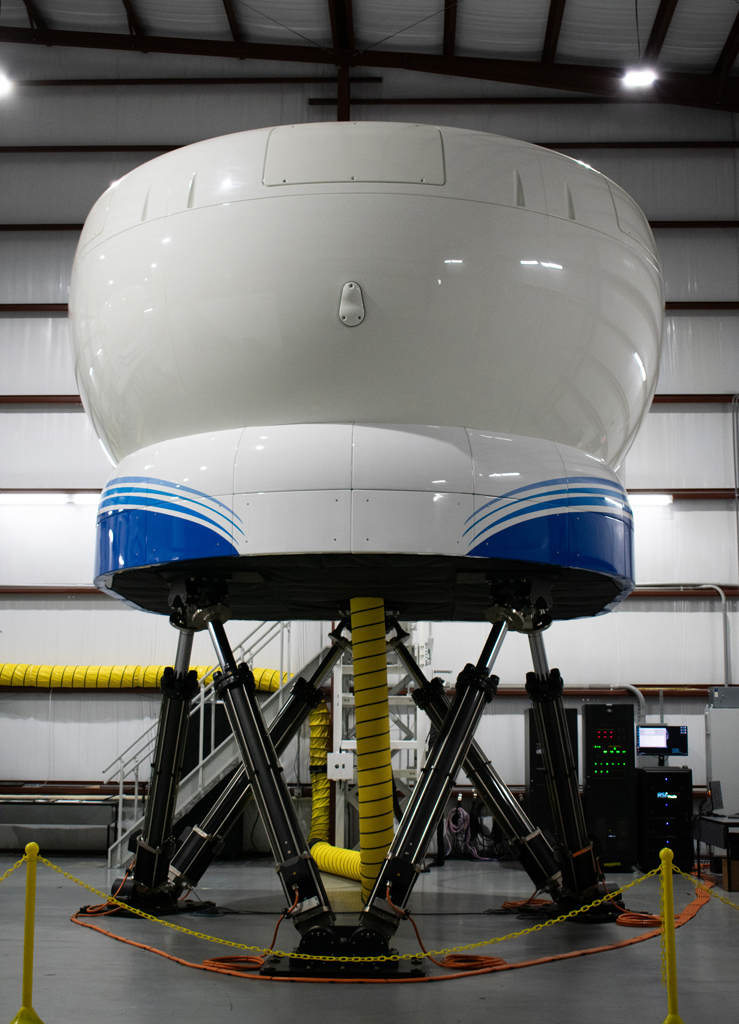 PlaneSense Pilatus PC 12 Level D Full Motion Simulator